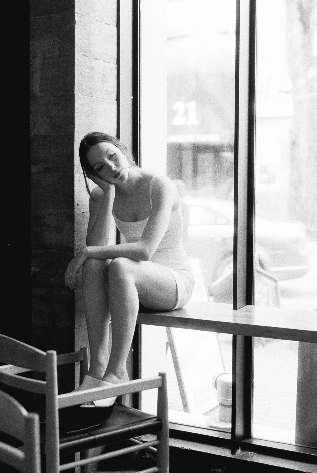 Samin Photography-Maia in Gastown Vancouver-49
