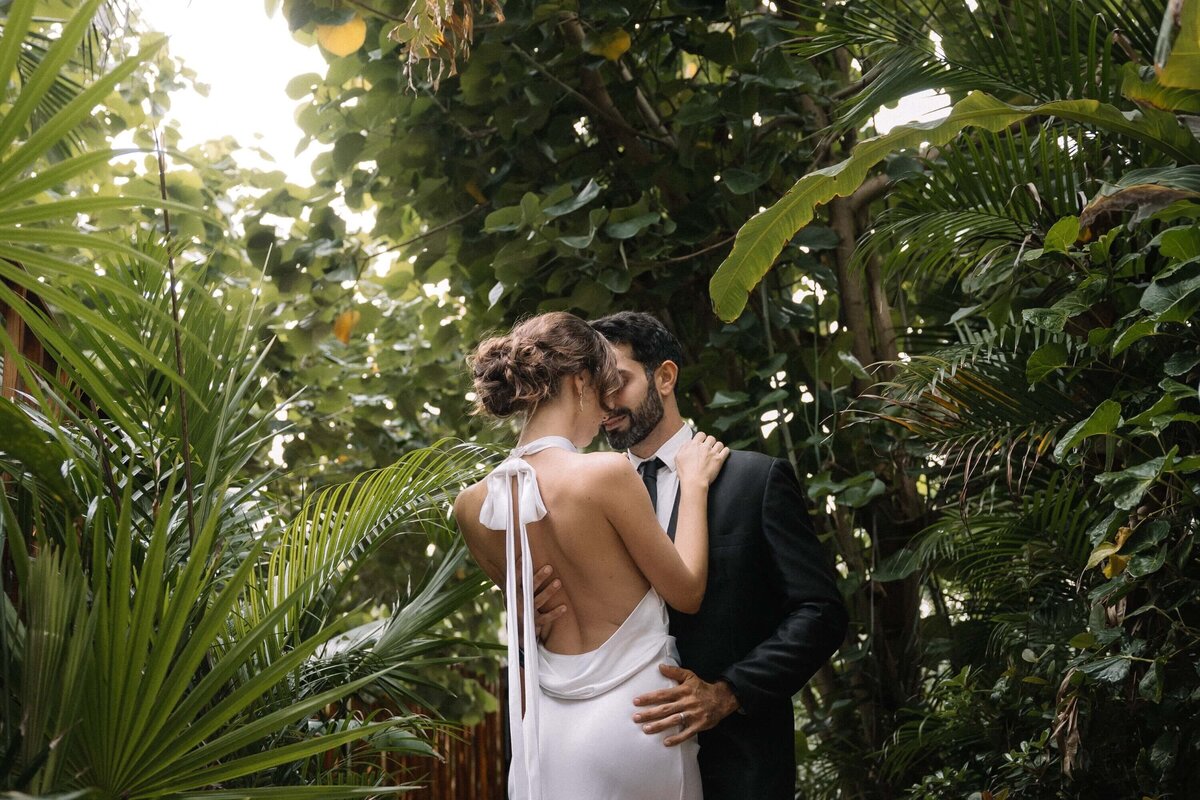 NikaHelgesonPhotography-CanadaWeddingPhotographer (69)