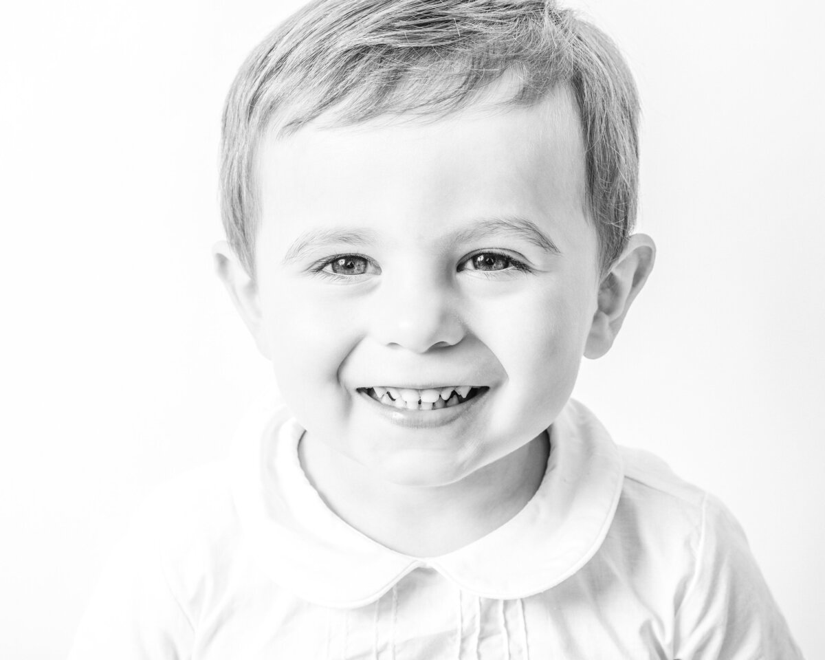 Modern kids portrait in Deltona home-based photography studio