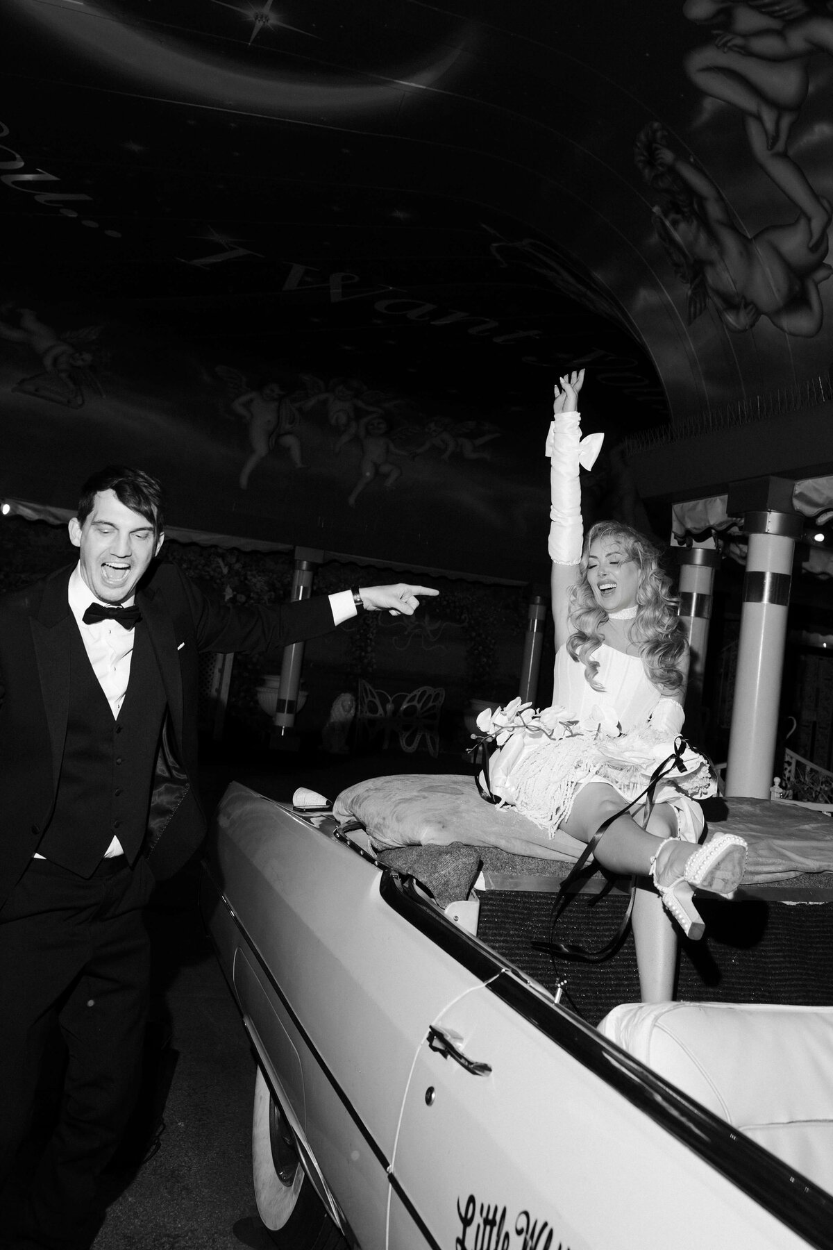 110_riskyexposure_las-vegas-elopement-photography