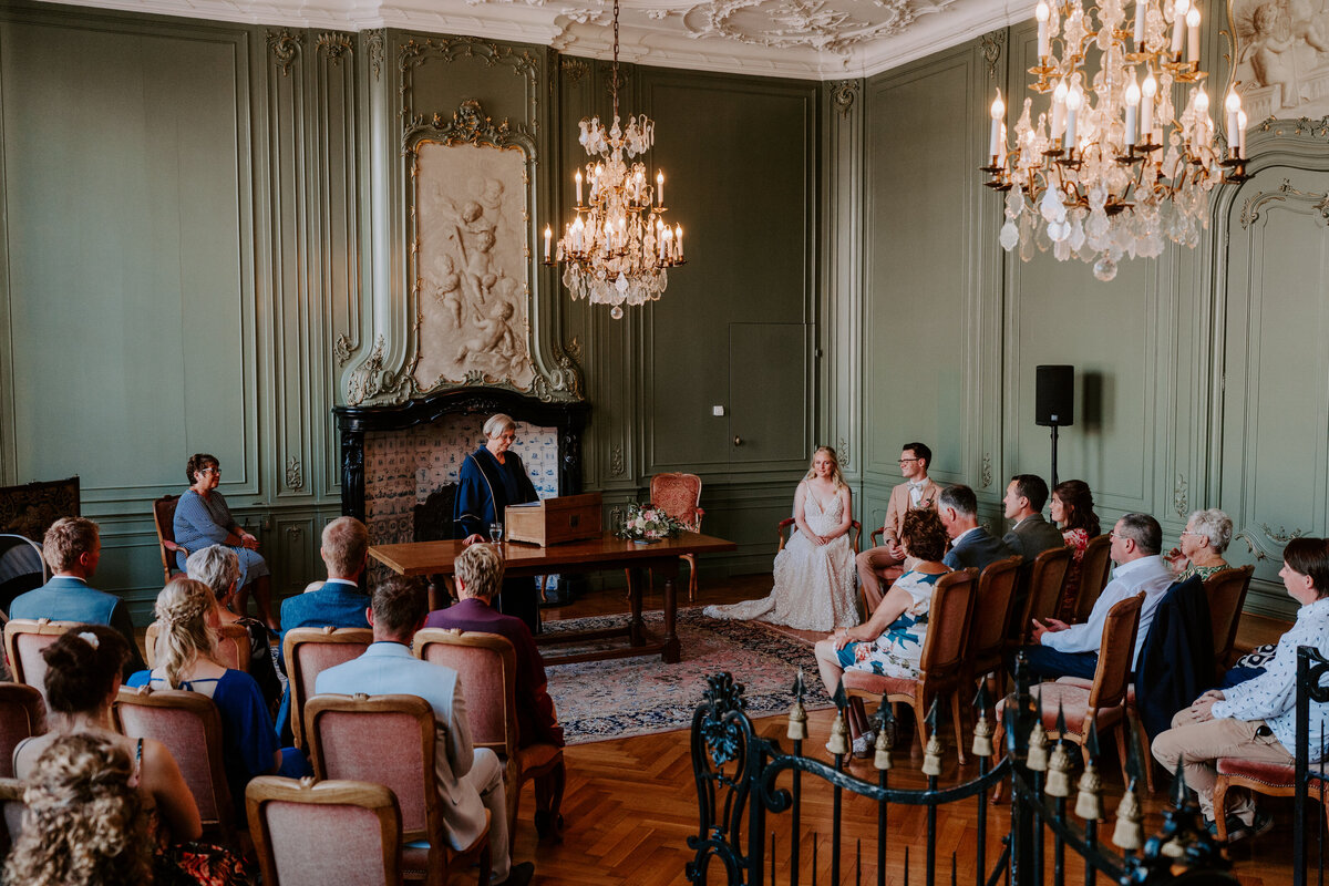 Trouwfotograaf in Zeeland. De leukste trouwlocaties in Zeeland vind je in deze blog. Door everatilroefotografie, trouwfotograaf in Middelburg,Zeeland