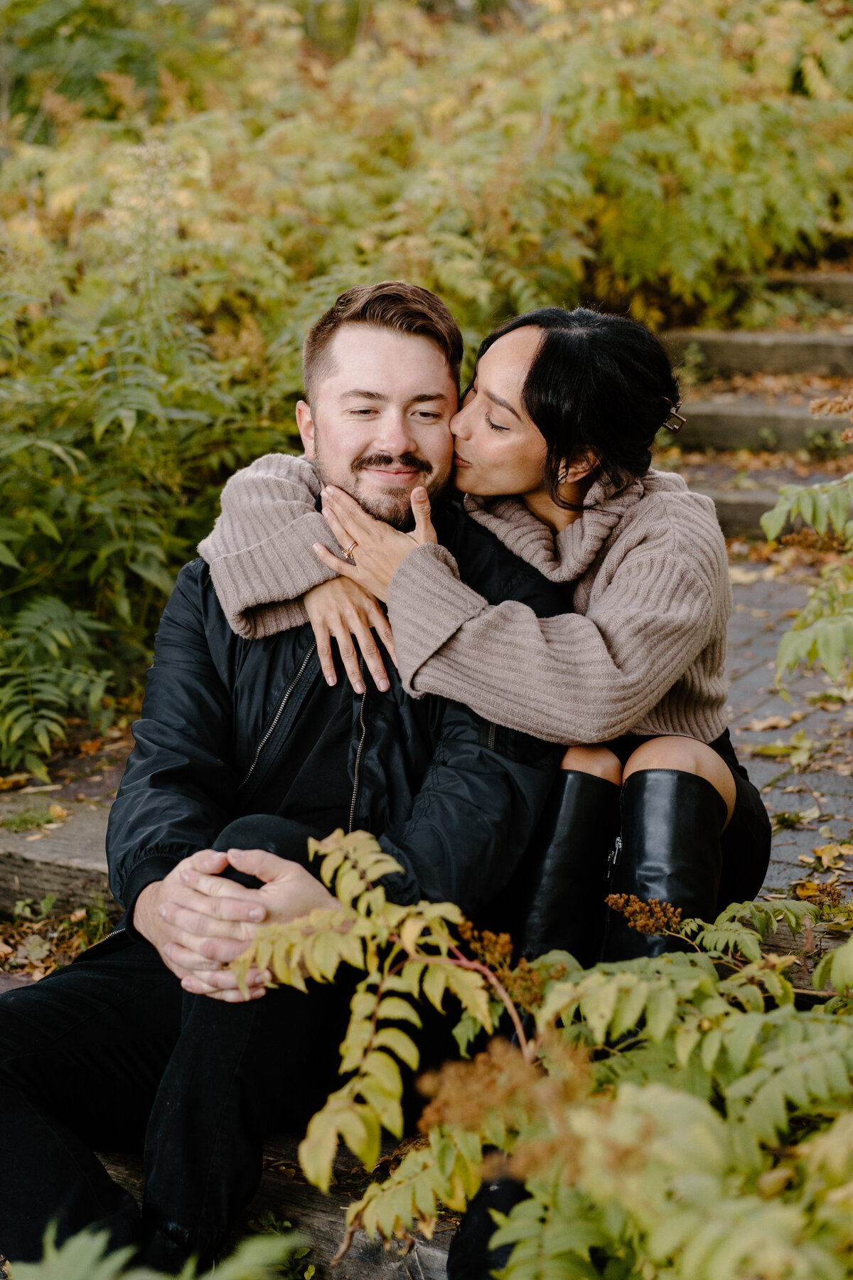 CoupleSession-Waterfront-Winnipeg-MB-BrookeMosPhotography-01417