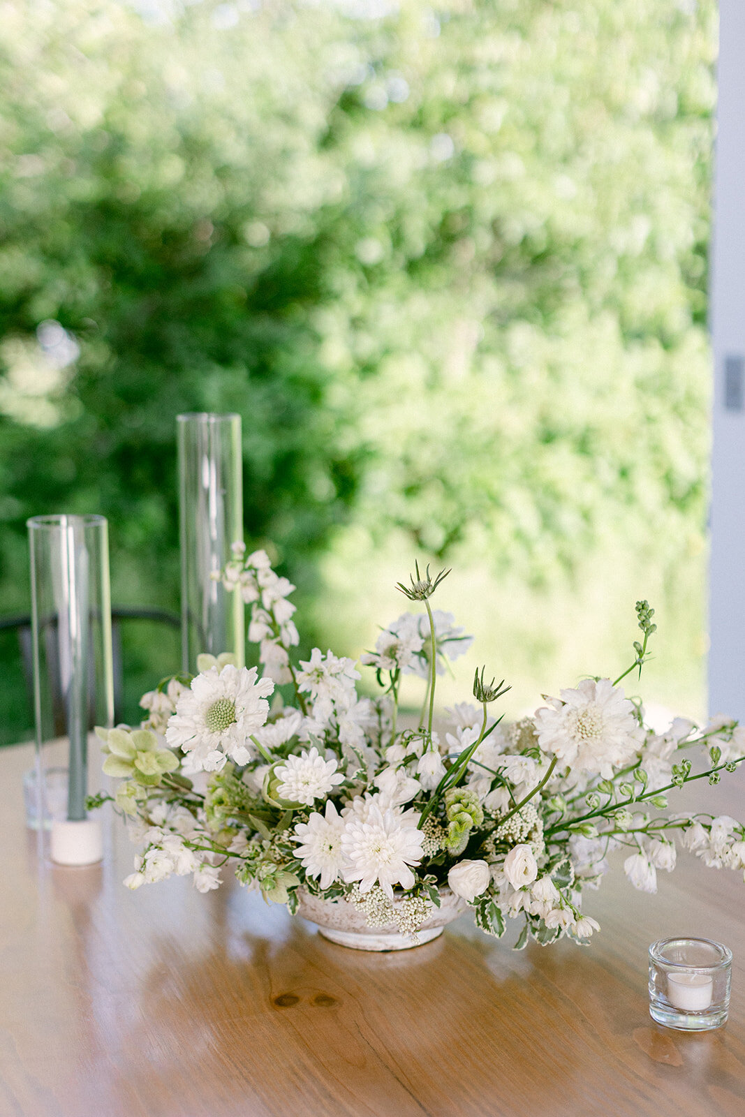 white-green-floral-compote-wedding