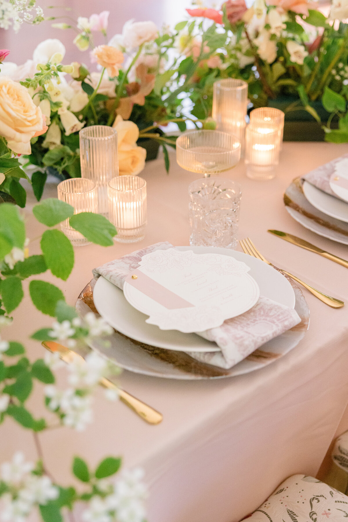 wedding-menu-flower-shape-laser-cut-blush