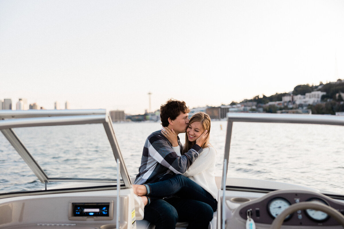 south-lake-union-engagement-photography-seattle-wedding-photographer-and-videographer-10