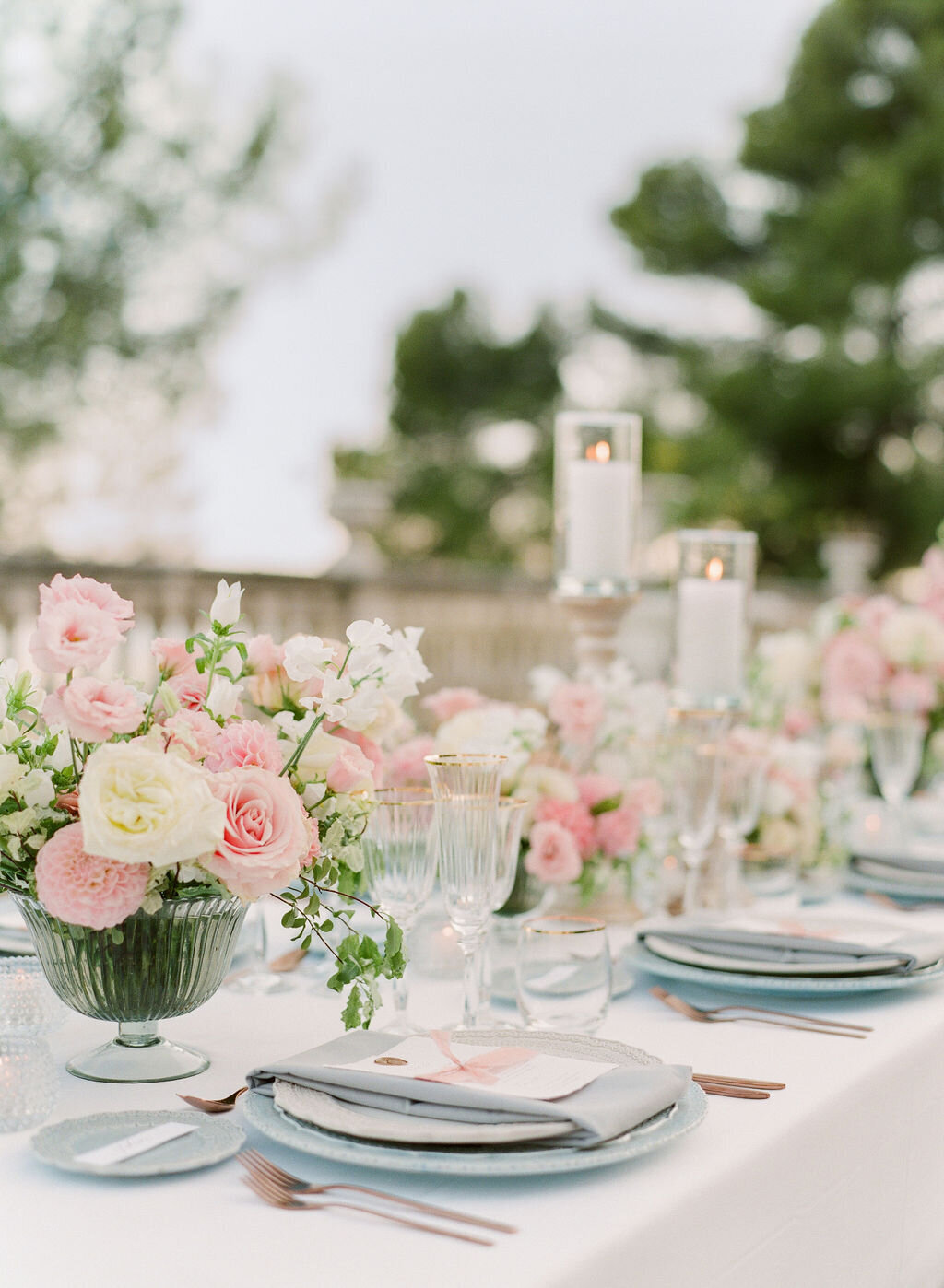 Jennifer Fox Weddings English speaking wedding planning & design agency in France crafting refined and bespoke weddings and celebrations Provence, Paris and destination Alyssa-Aaron-Wedding-Molly-Carr-Photography-Dinner-15