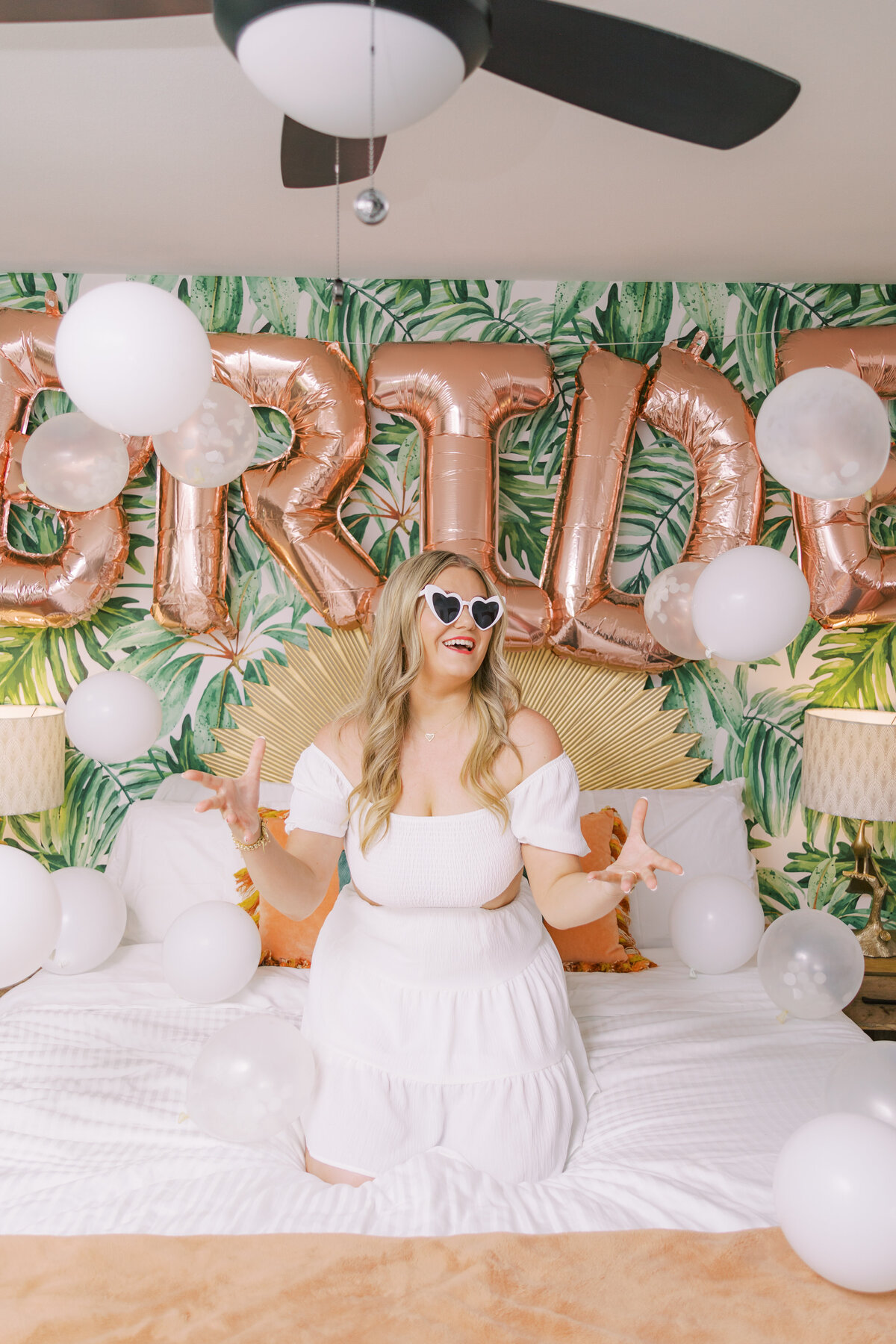 Make a splash with a lively poolside bachelorette bash in Scottsdale, featuring oversized floaties, tropical drinks, and lots of laughs. This gallery captures the vibrant energy and carefree spirit of a day spent celebrating with the bride tribe.