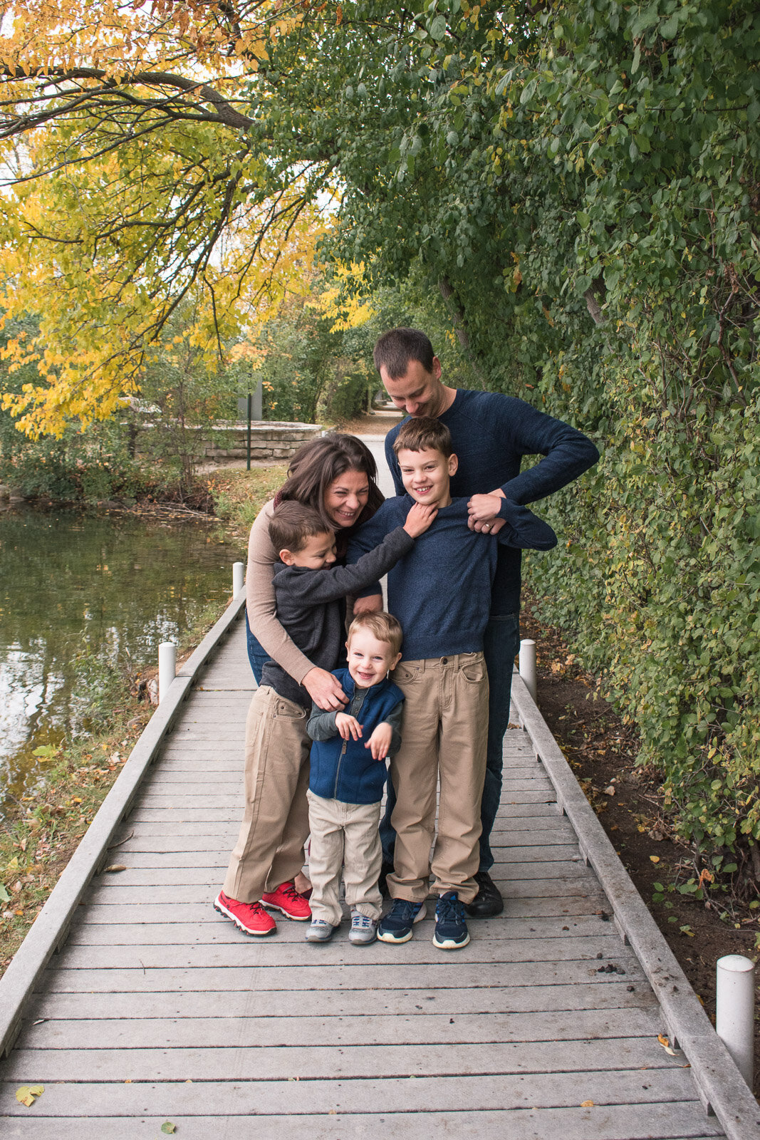 Milwaukee based photographer, Milwaukee wedding photographer, wisconsin photographer, Meredith Mutza Photography, headshot photography, Milwaukee portrait photographer, Milwaukee wisconsin Portraits, Portraits in Milwaukee Wisconsin, Family photography, Family photographer, Wisconsin Family Photographer, Wisconsin Family portraits, Family portraits, Milwaukee Family portraits, Fall Family Portraits, Fall Family Photos