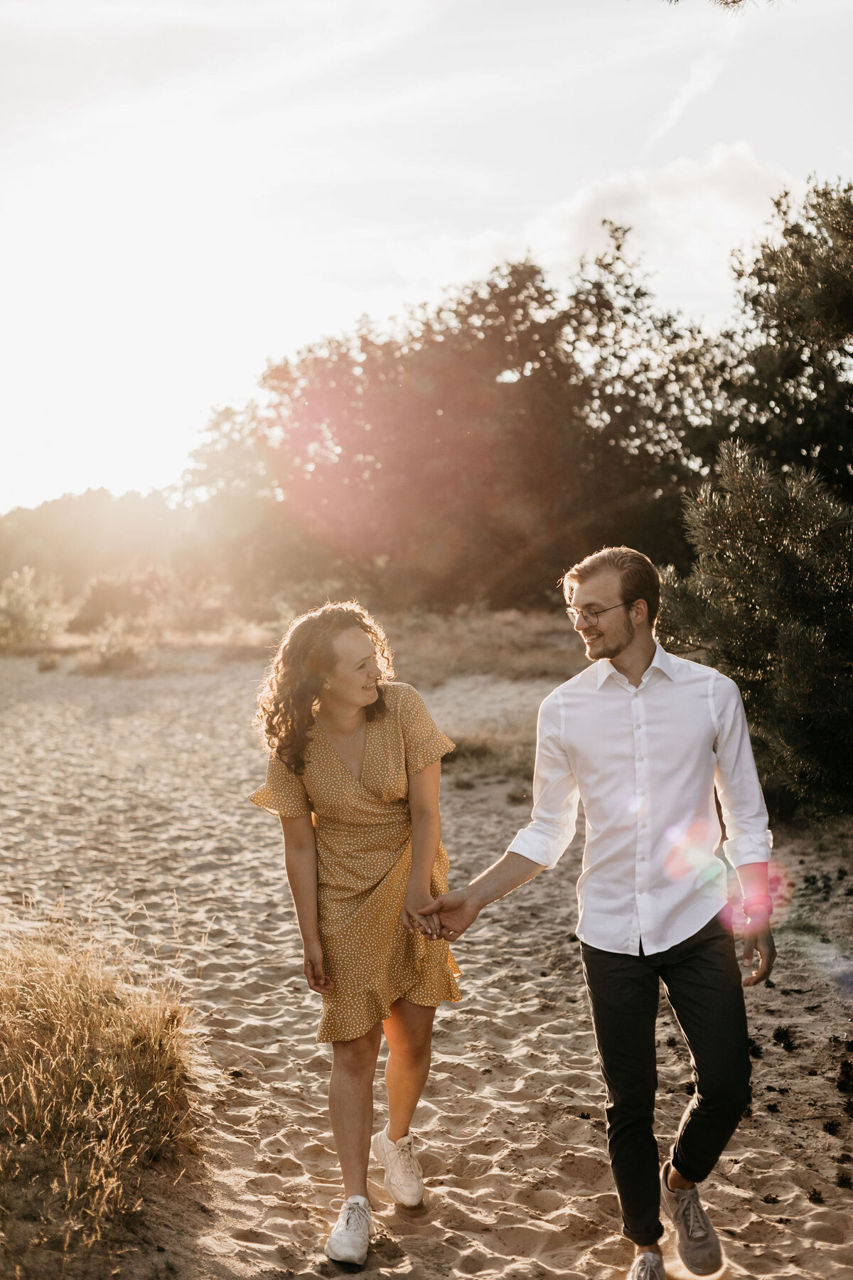 Elja & Rienk tijdens hun loveshoot in Noord-Nederland