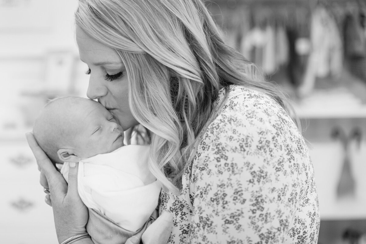 Savannah-newborn-photography-8373
