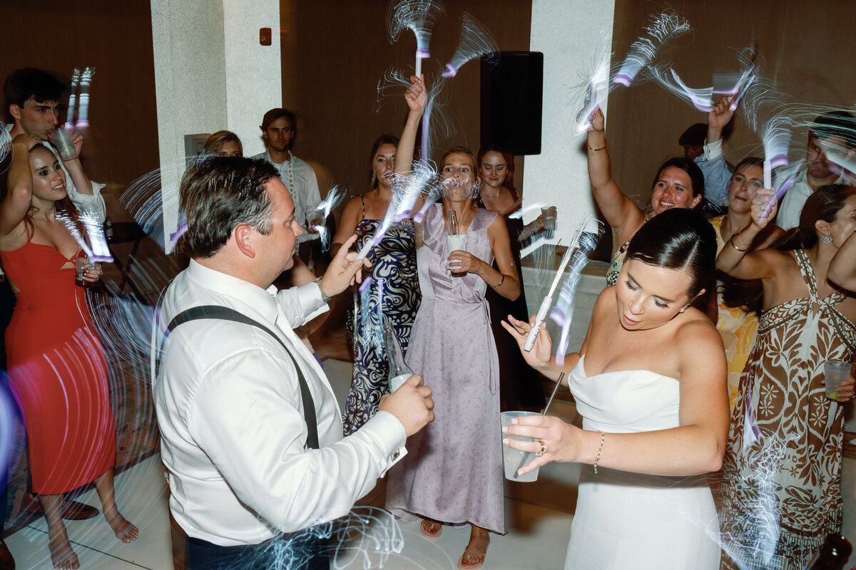 Hayley+Zach_Wedding_SNEAK_FoxtailCo_-1155