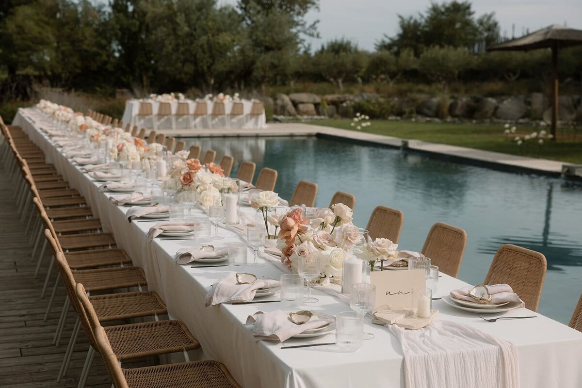 modern-white-and-terracotta-wedding