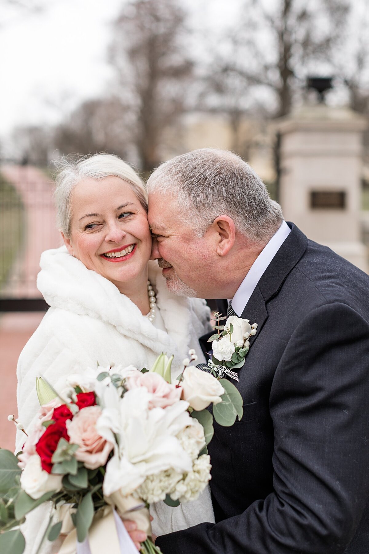 Wheeling-WV-Oglebay-Elopement-Photographer_0017