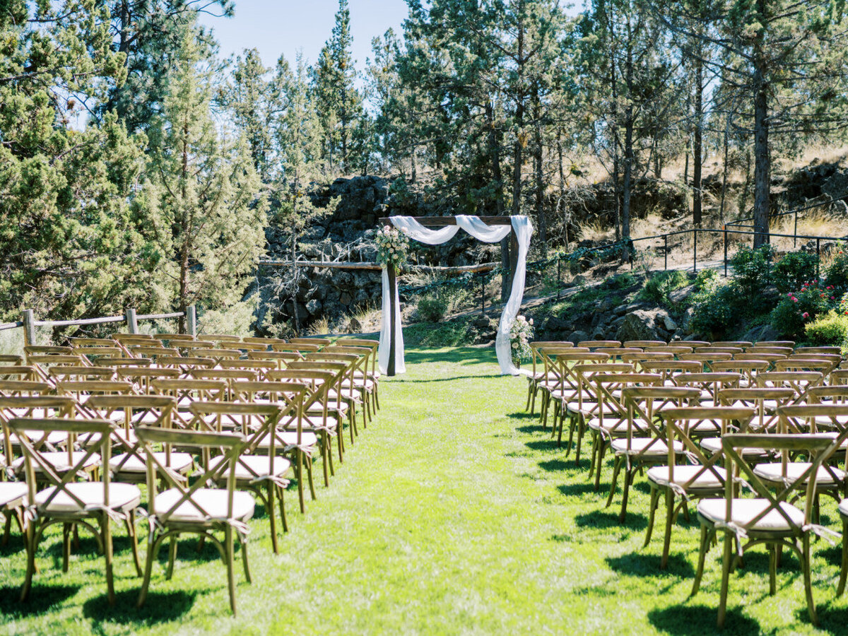 outdoor ceremony crossback chairs