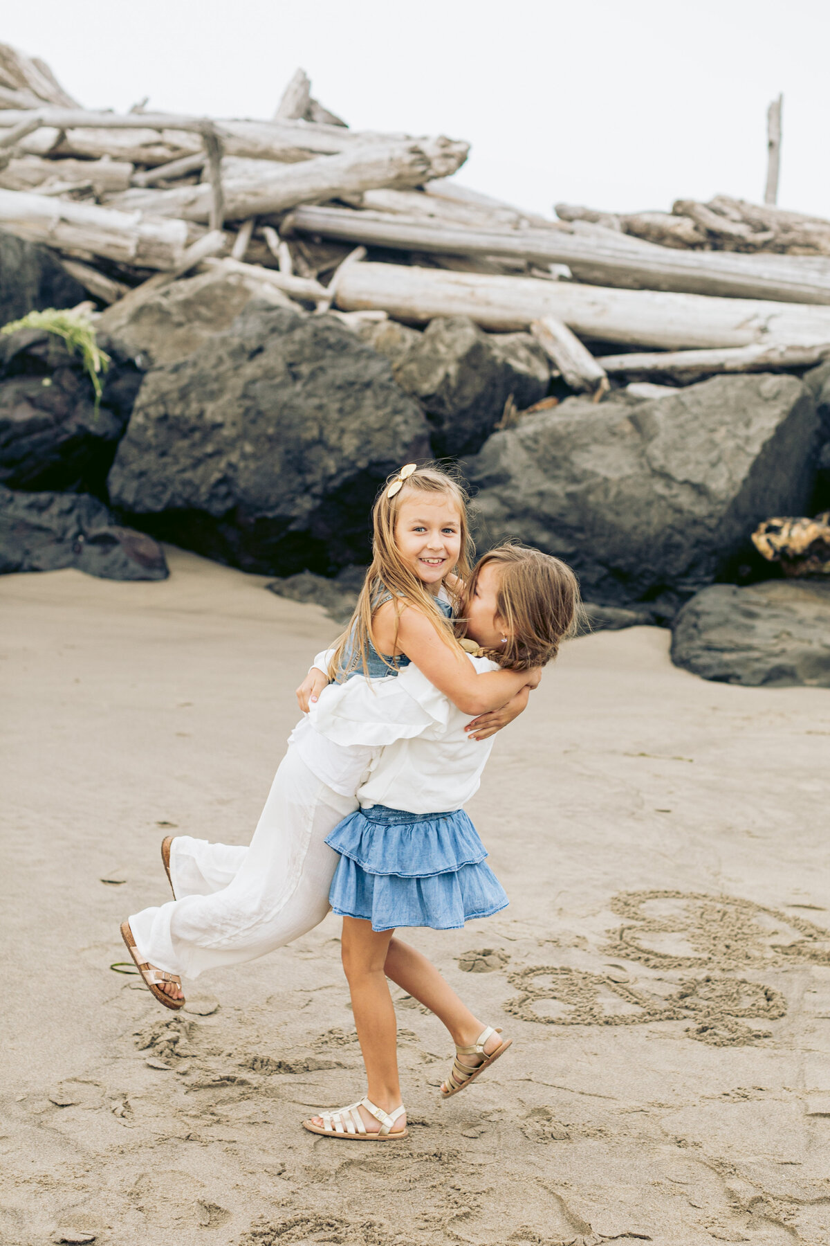family-beach-photographer-rockaway-cannon-oregon-24