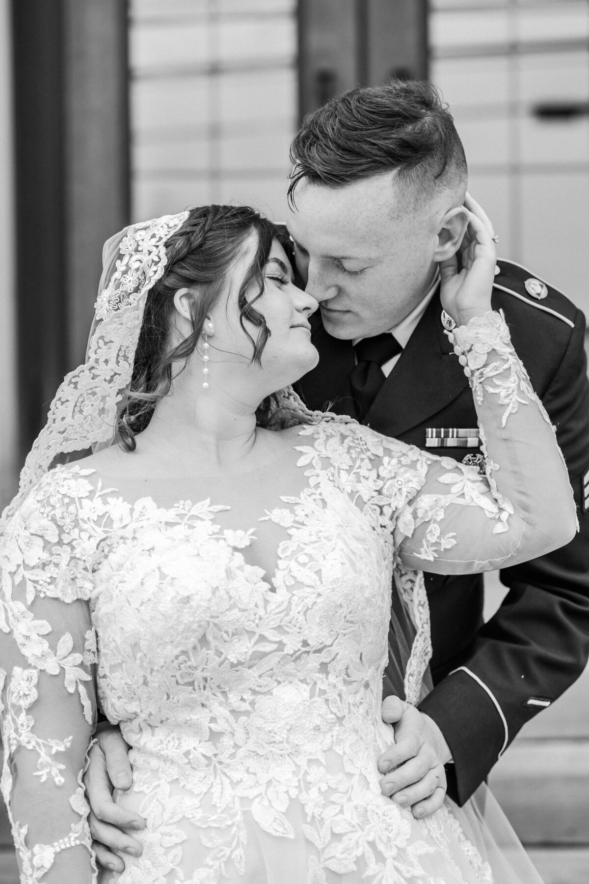 Catholic-military-couple-in-black-and-white