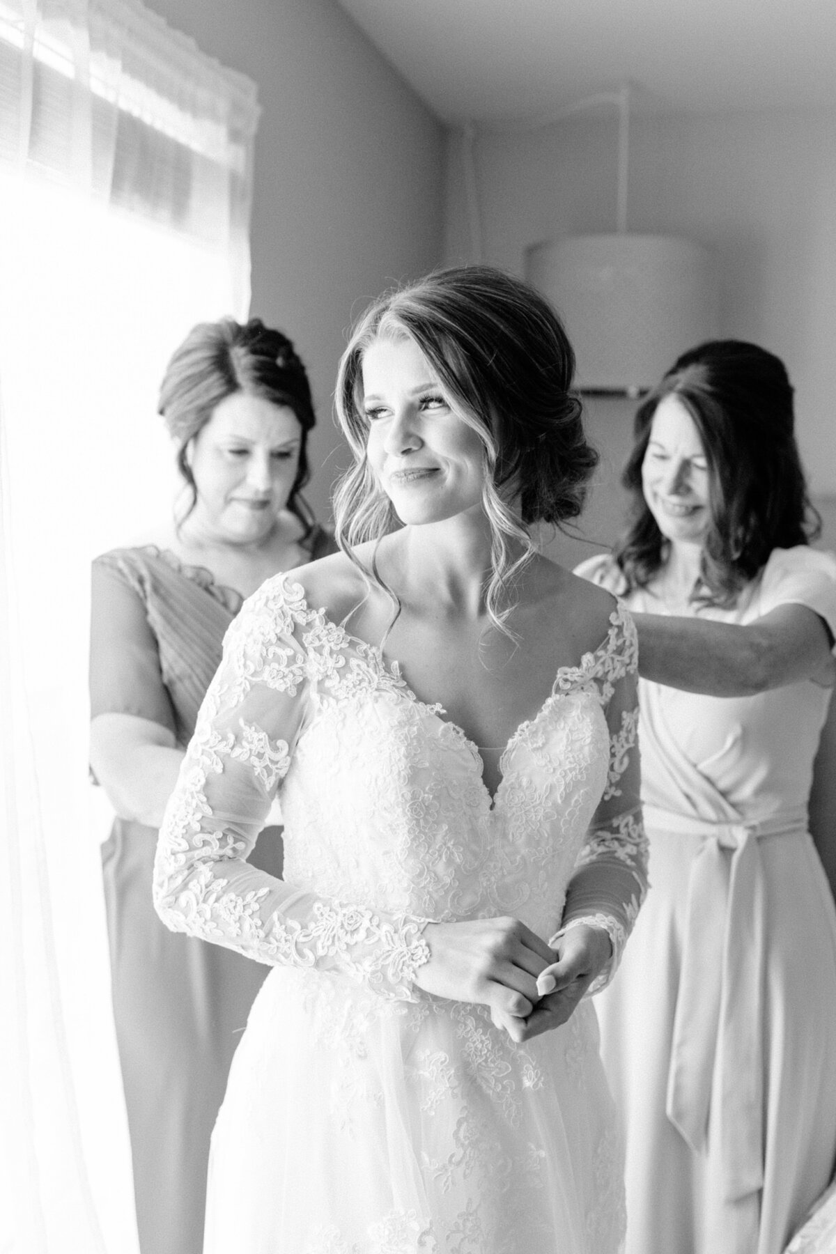 Basilica-St-Josaphat-Wedding-Milwaukee_017511
