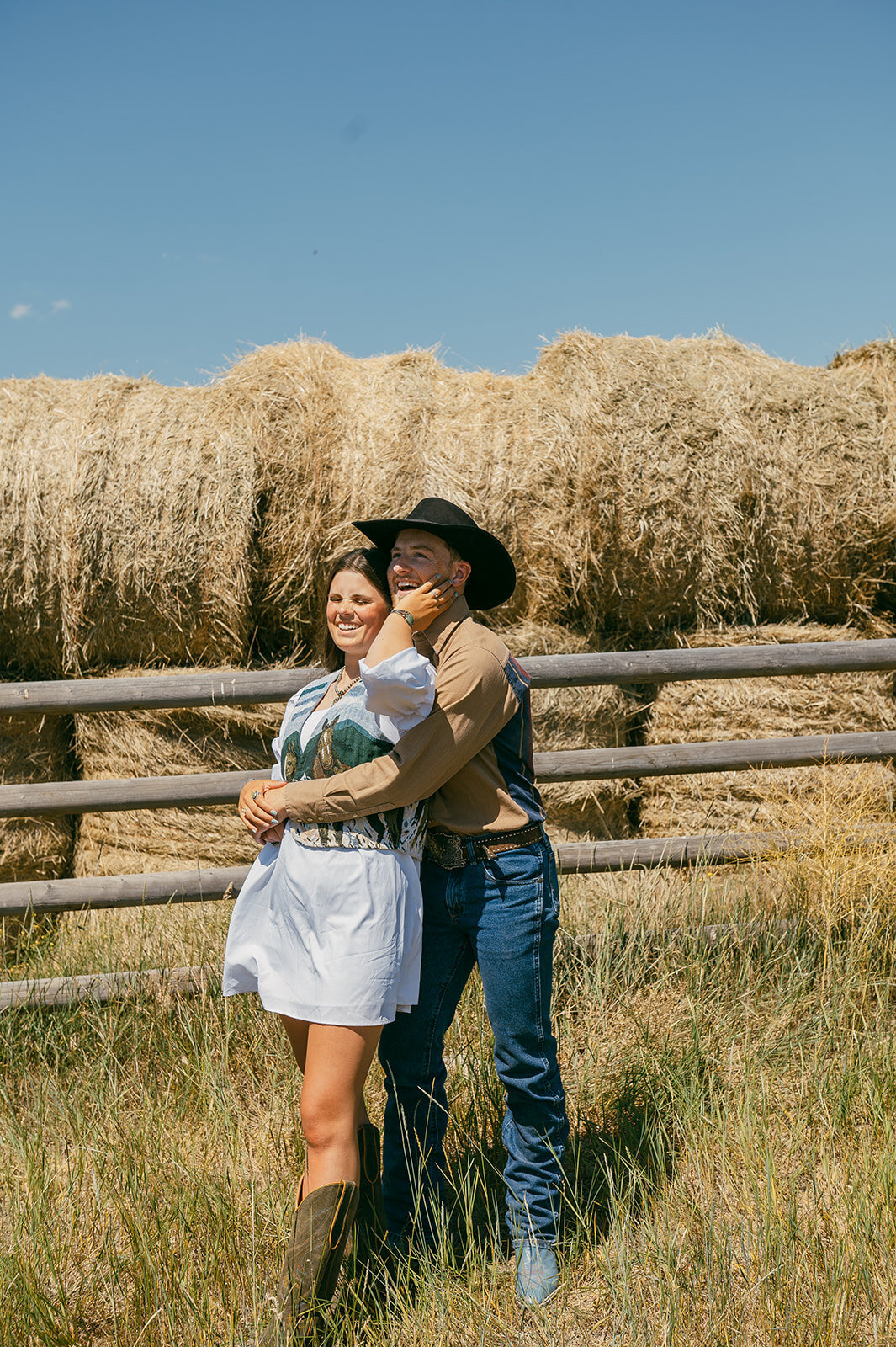 presley-gray-photo-haybale-forest-montana-elopement-7745