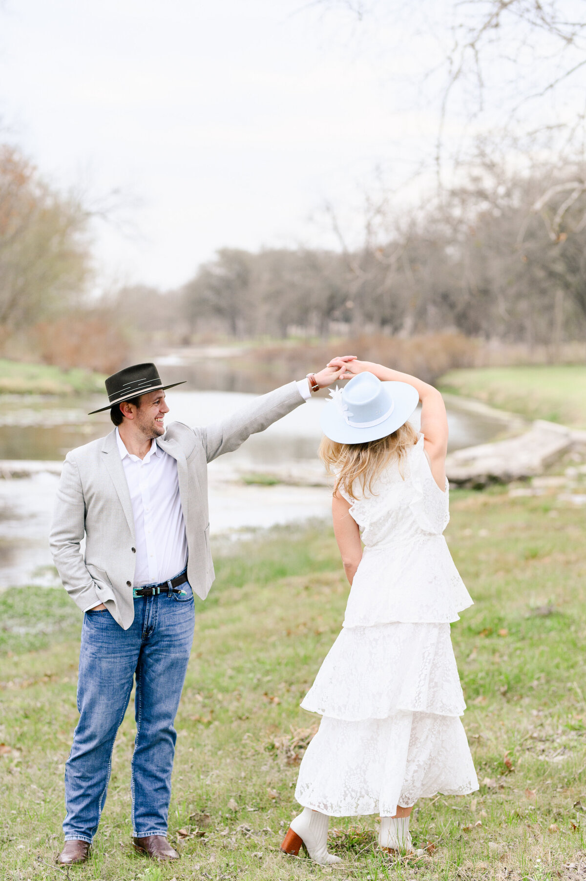 Salado engagement photos-3