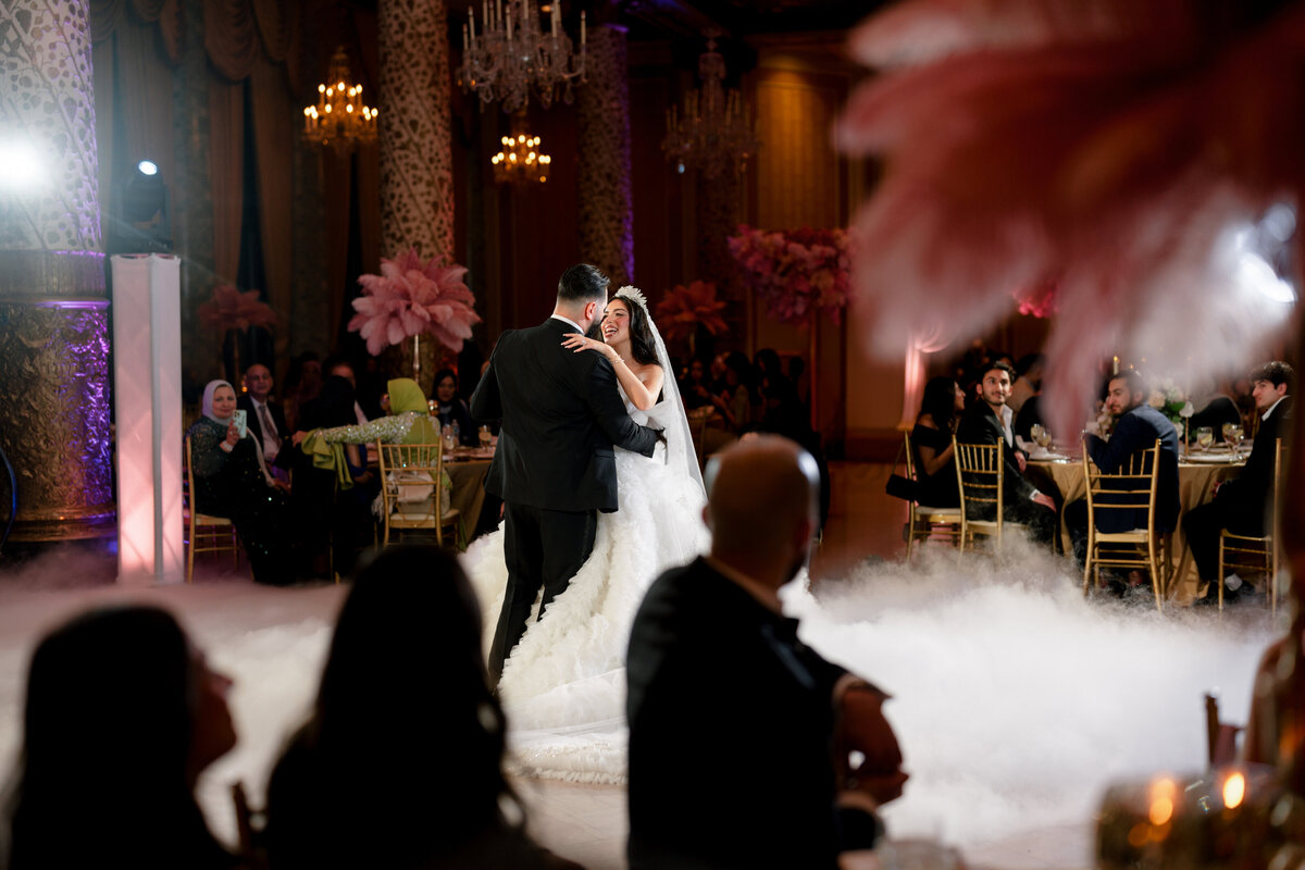 Berlez-Aspen-Avenue-Chicago-Wedding-Photographer-Windy-City-Wedding-Dance-Fulton-West-Event-Christmas-Session-169