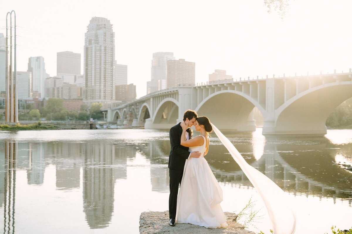 best-wedding-photography-spots-in-minneapolis
