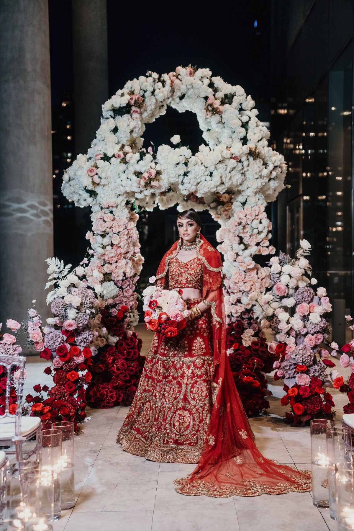 red-white-blush-pink-indian-hindu-sikh-wedding-ceremony-bride-04