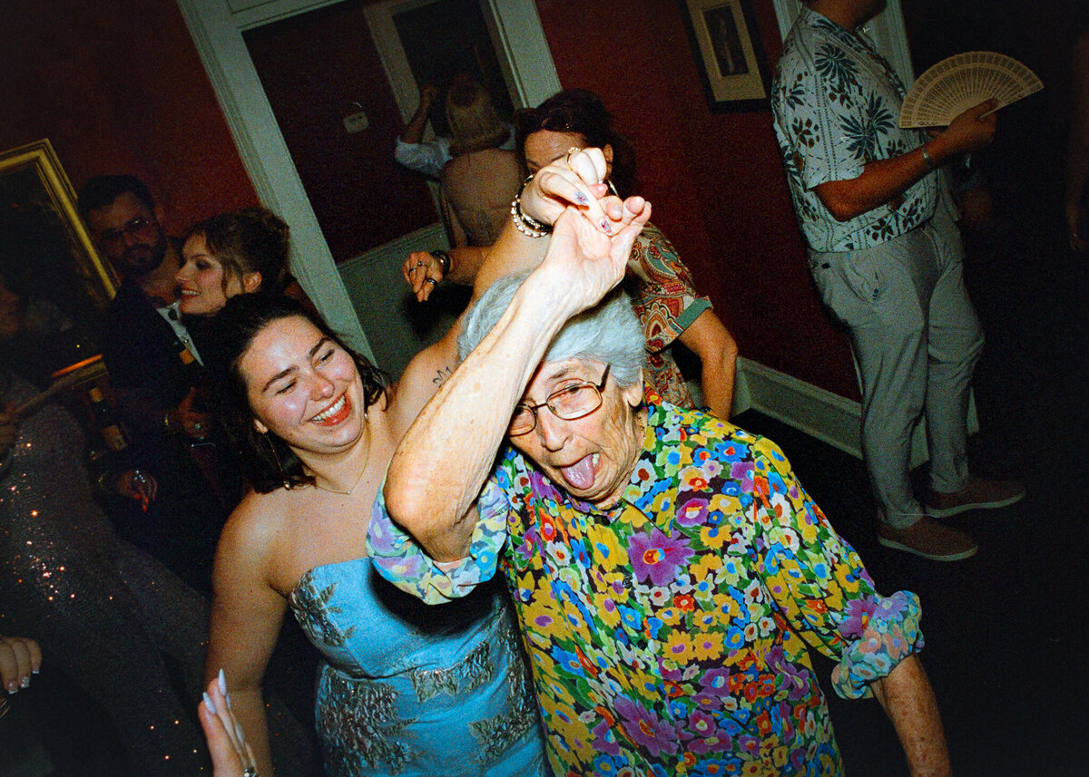 justines-secret-house-wedding-59