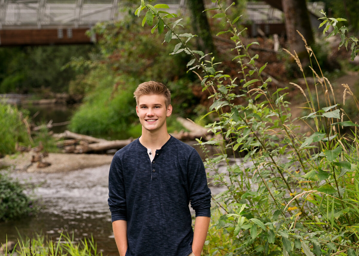 issaquah-bellevue-seattle-senior-guys-pictures-nancy-chabot-photography-13
