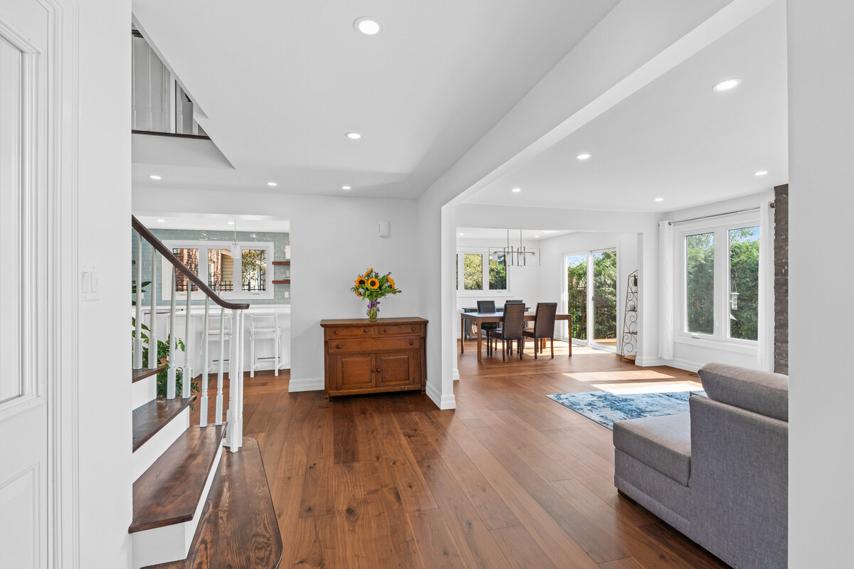 Bright Warm Kitchen Main Floor Reno Urbanomic Interiors (21)