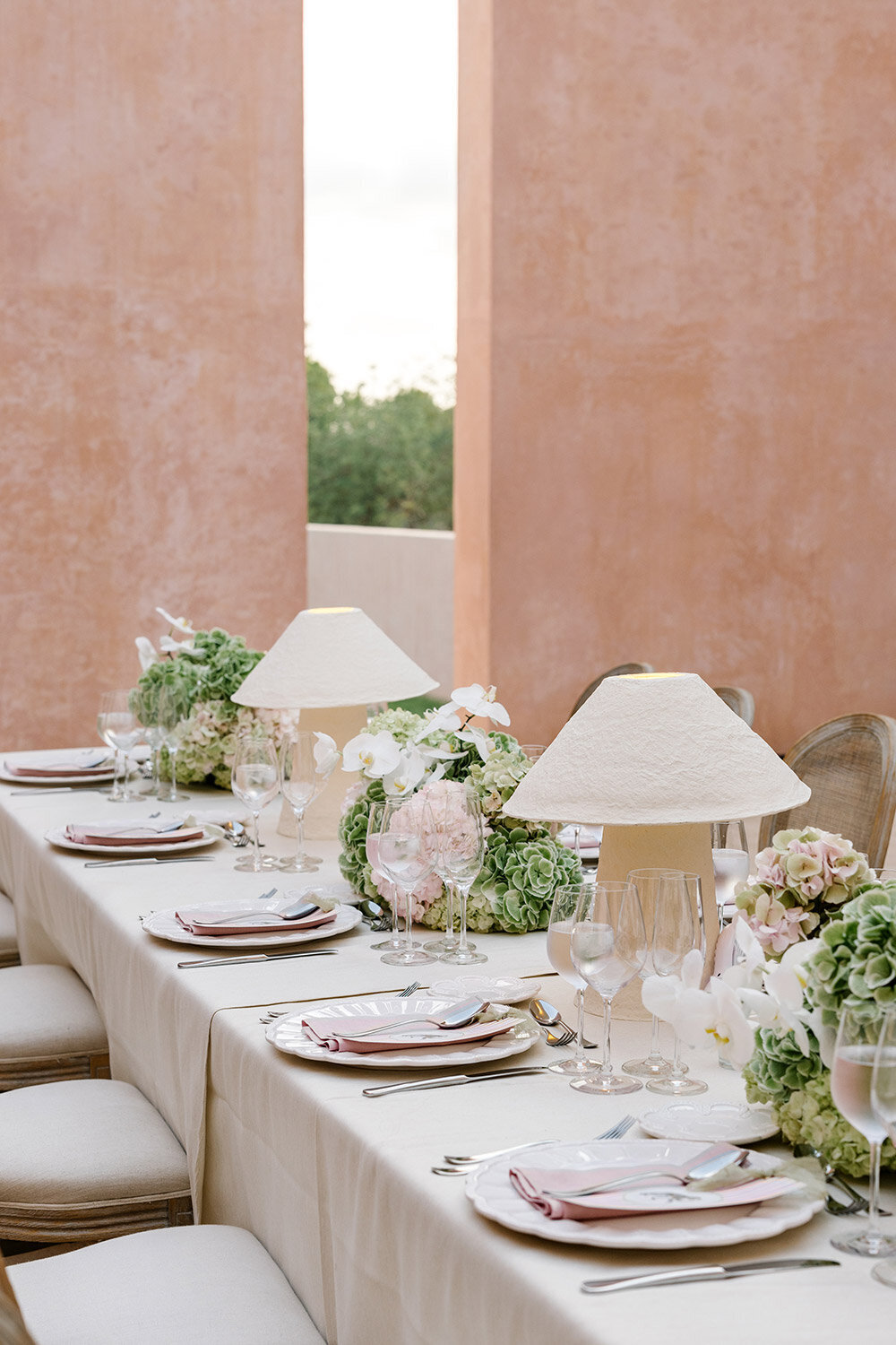 enesencia mallorca table decor