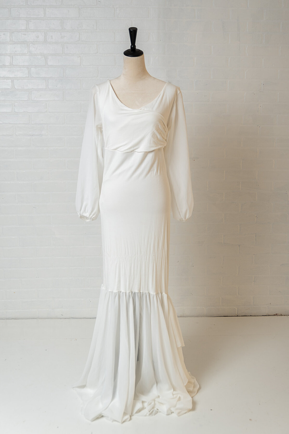 cleveland-maternity-photographer-client-closet023
