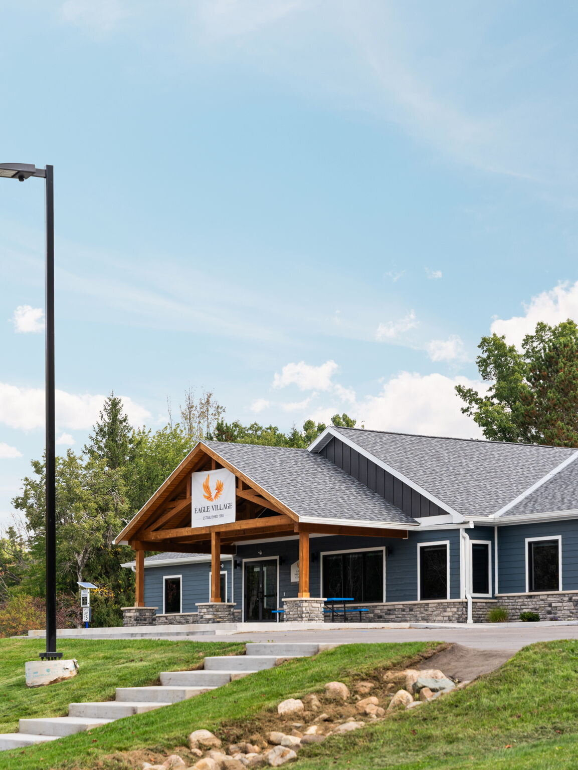 87-web-or-mls-A7403563