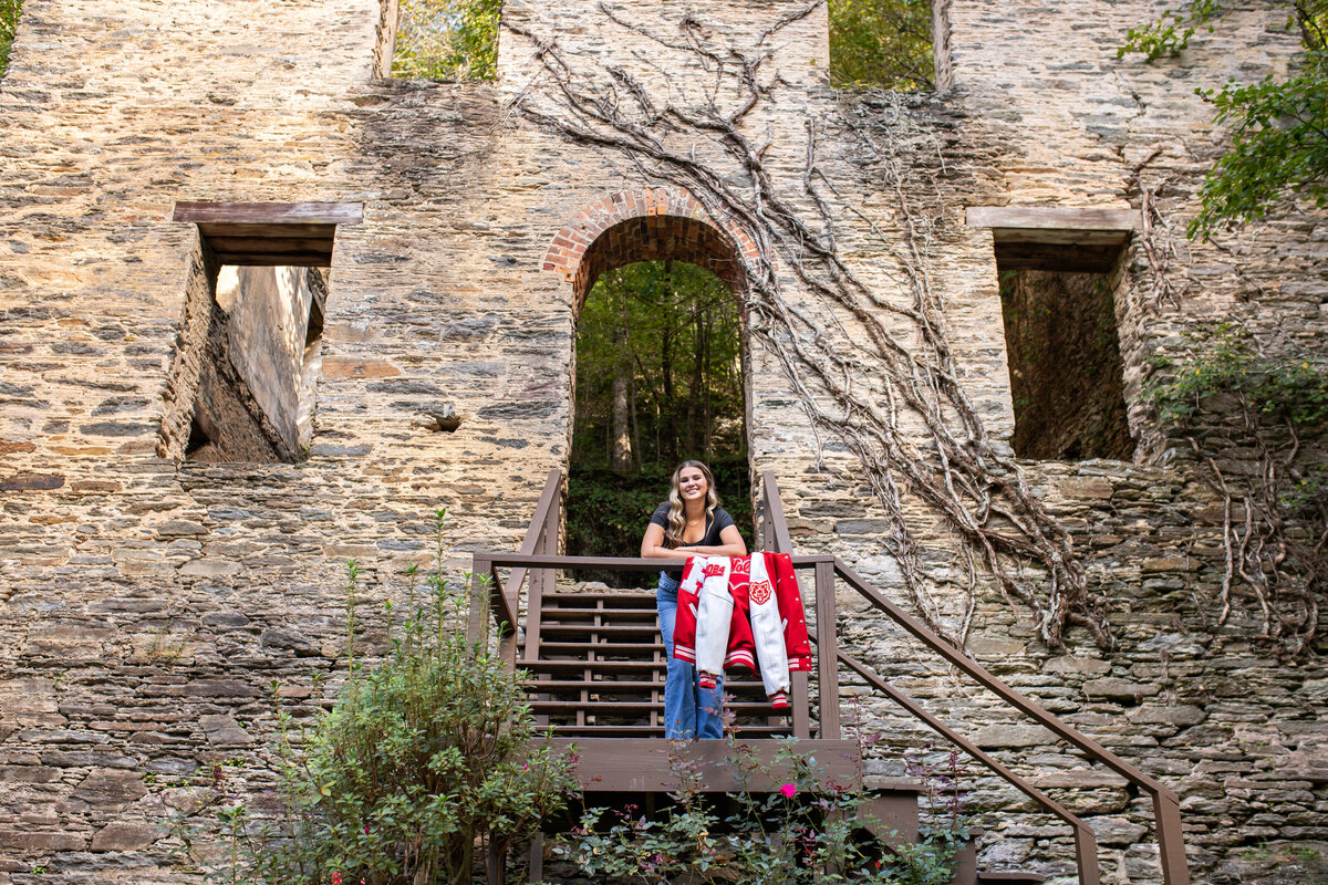 Mia Lane Senior Portraits Sneak Peek-2