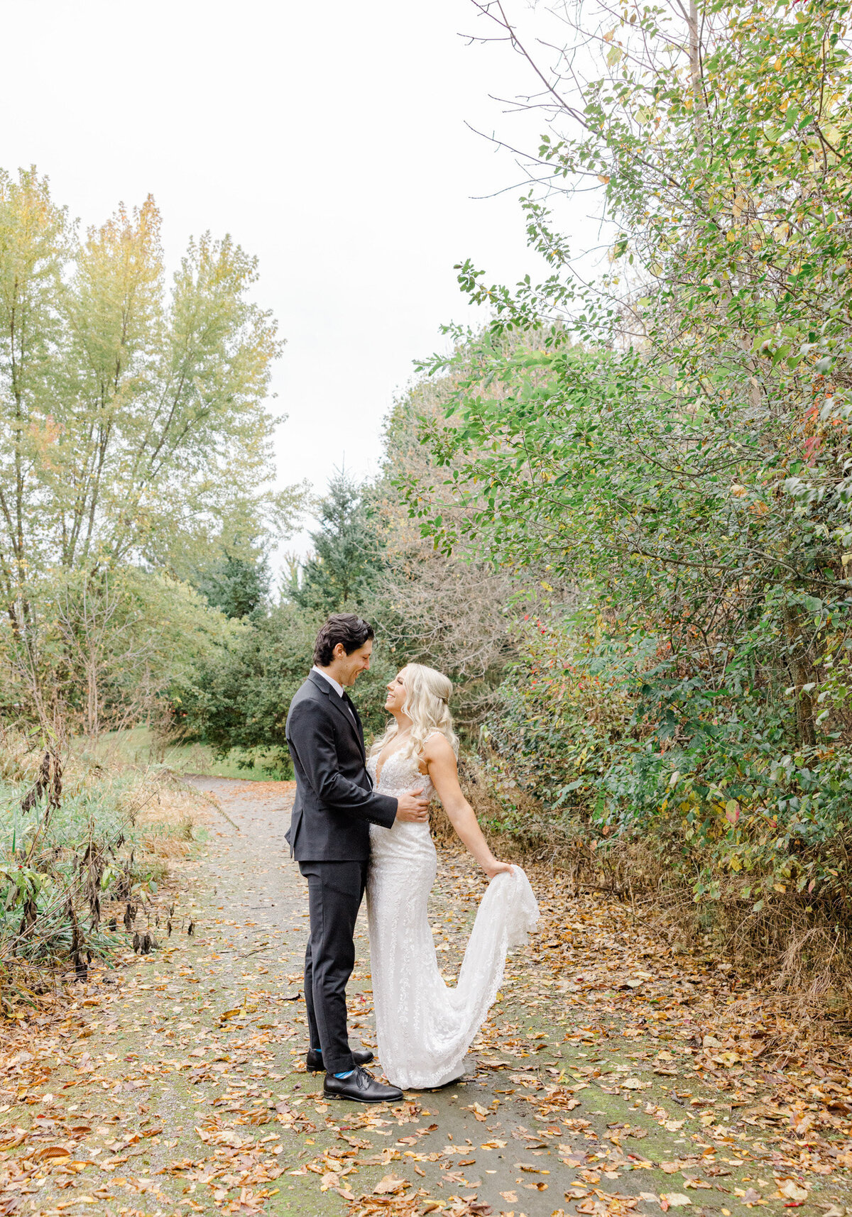 gabby-nico-ottawa-wedding-aquatopia-carp-2023-30