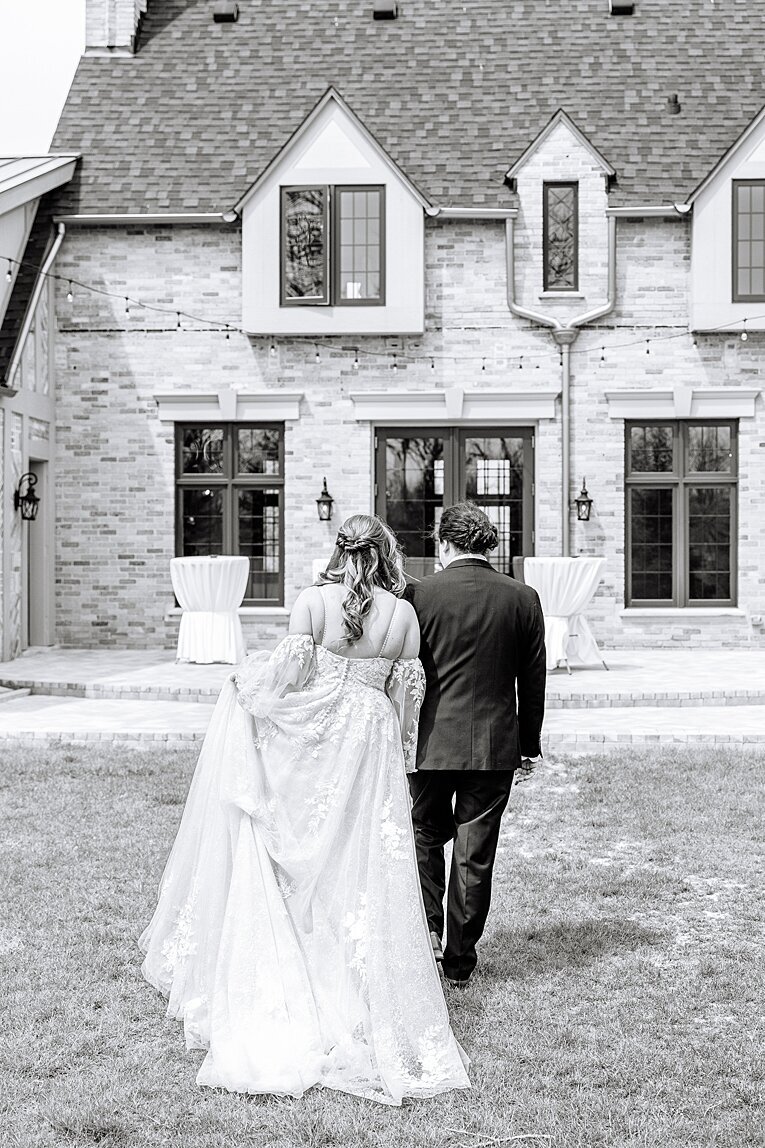 venue-3two-kentwood-grand-rapids-michigan-wedding-photographer_0012