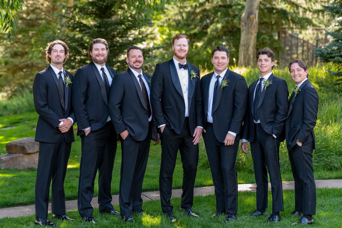 groomsmen