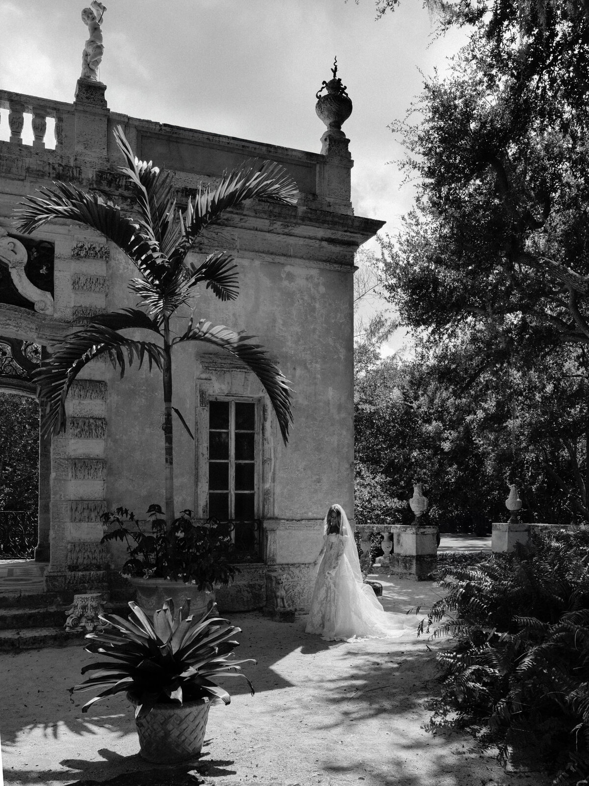 Sarah Childers - Bridal Portrait Previews - Vizcaya - Coral Gables, Florida - Chrissy O'Neill & Co. - South Florida Wedding Photographer-17