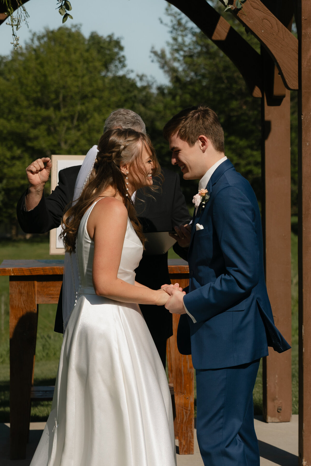 Sydney and Brant's Rustic Midwest Wedding Photography-437