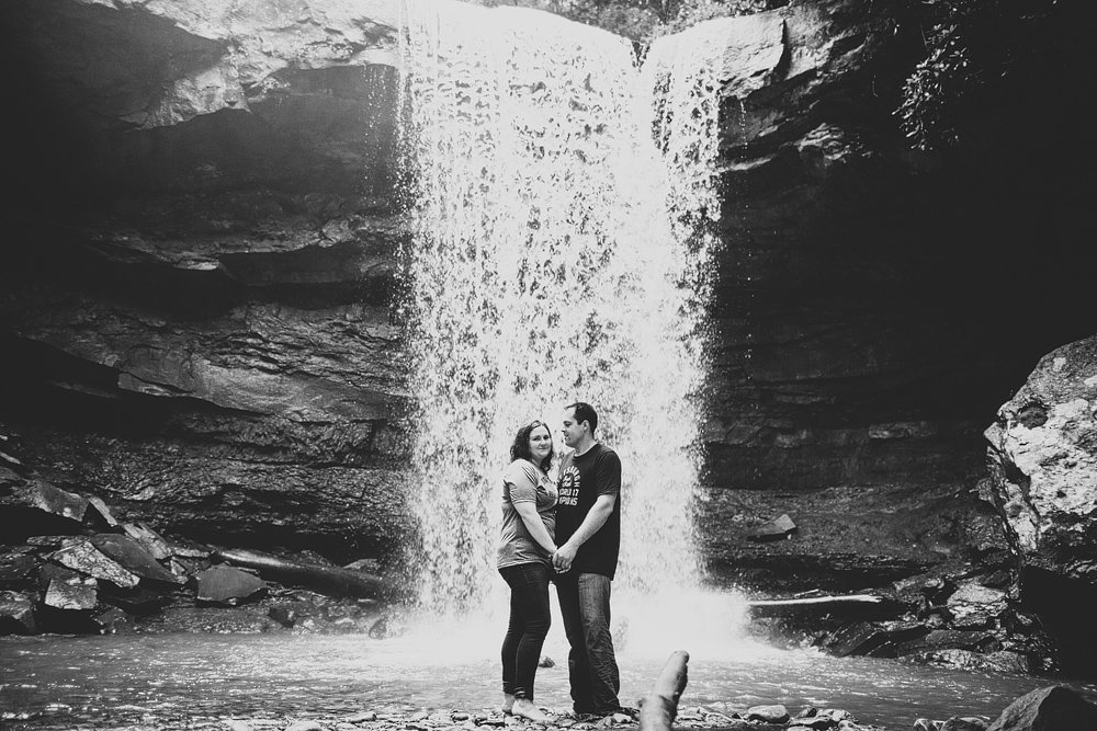 Pittsburgh-Wedding-Photographer-Julie-David026