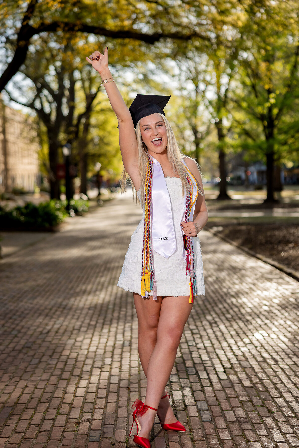 Kyra F-7712 Horseshoe senior pictures USC