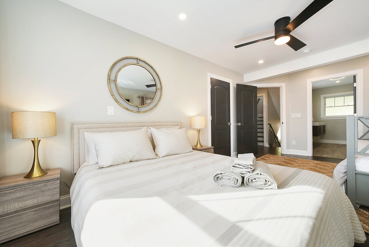 Bright and inviting staged bedroom showcasing functional design for quick home sale