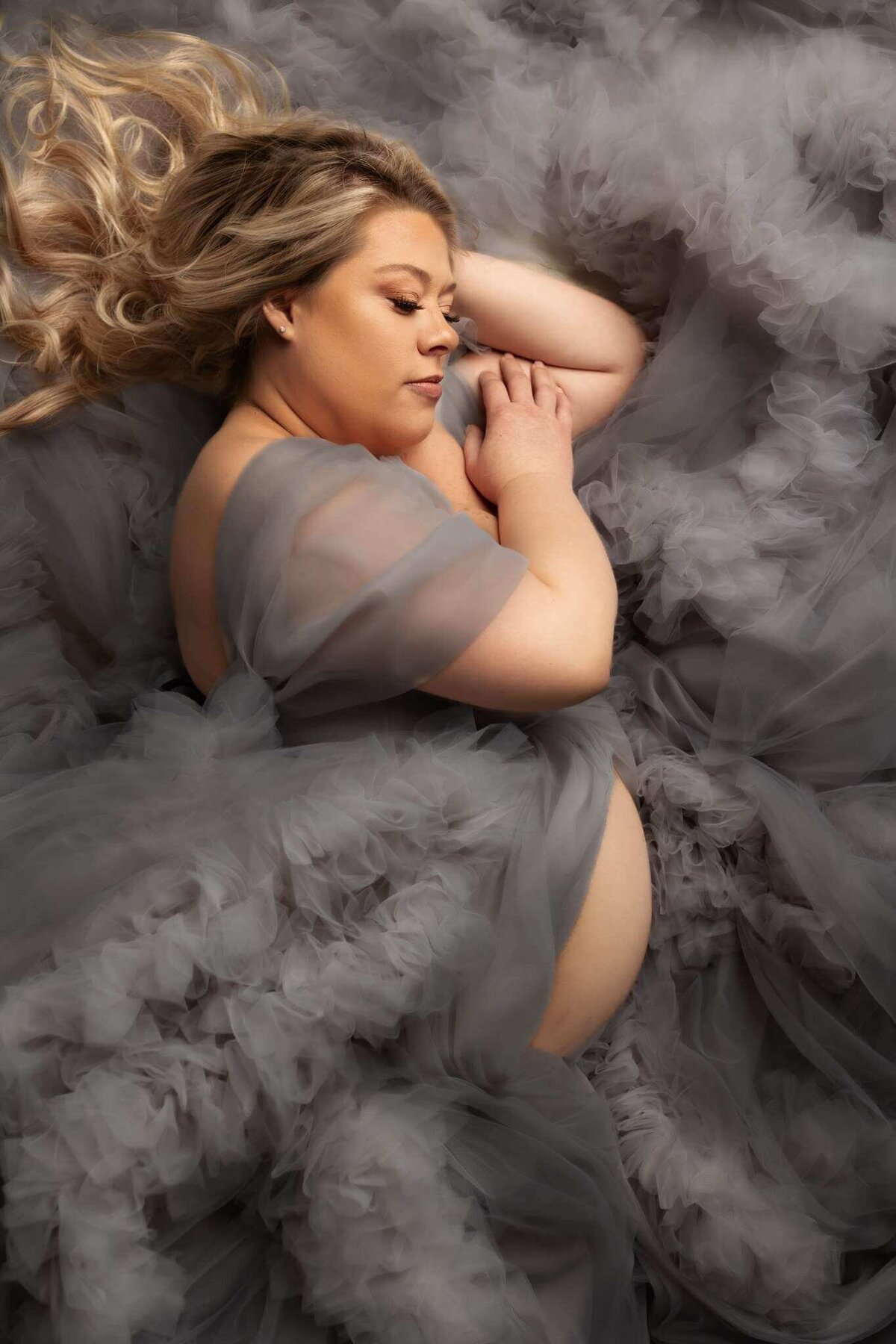 NW Arkansas maternity photographer, maternity photography near me, maternity portraits NW Arkansas, pregnancy photoshoot near me