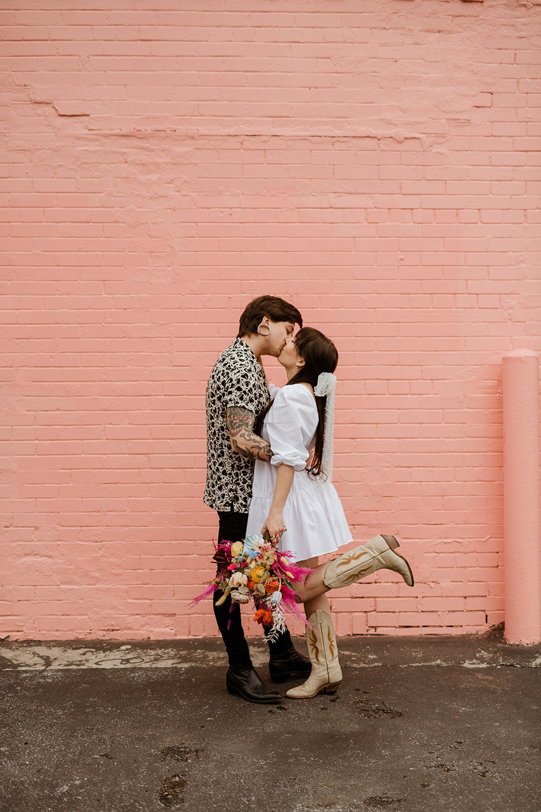 Toronto-pandemic-fuck-it-lets-elope-wedding-downtown-boho-free-spirite-vibes-026