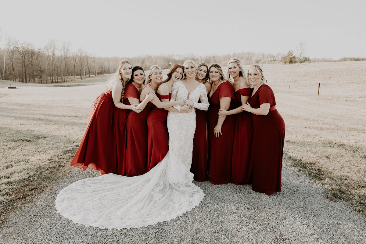 farm-wedding-party-bridesmaids-virginia