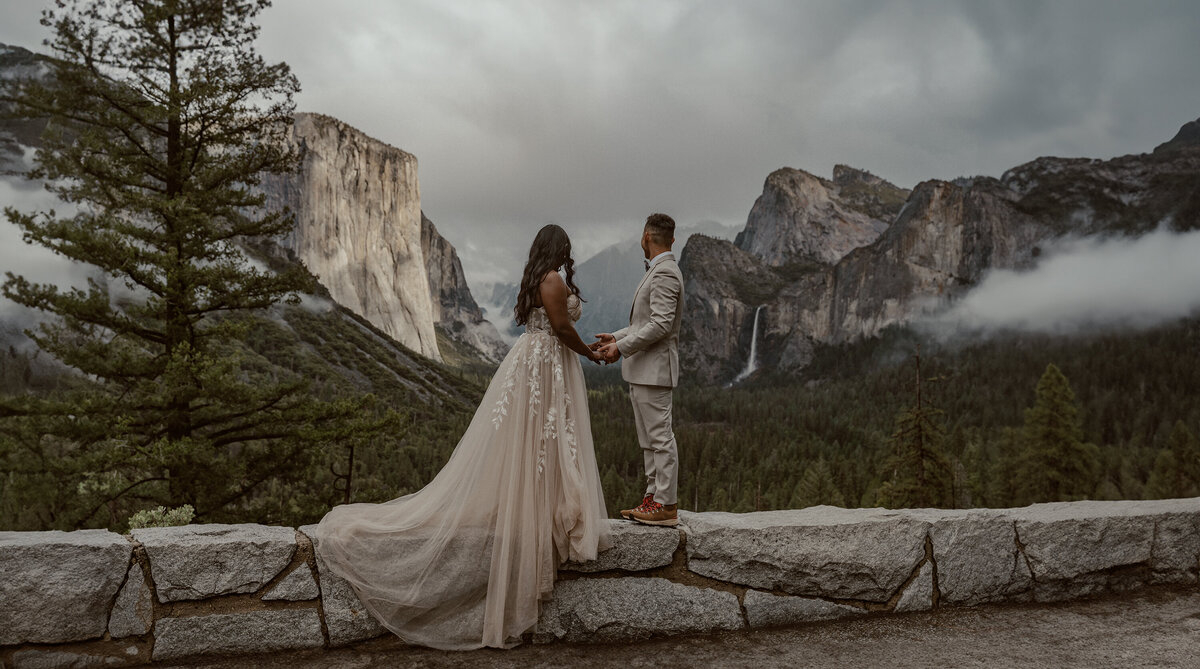 yosemite elopement and couples photographer