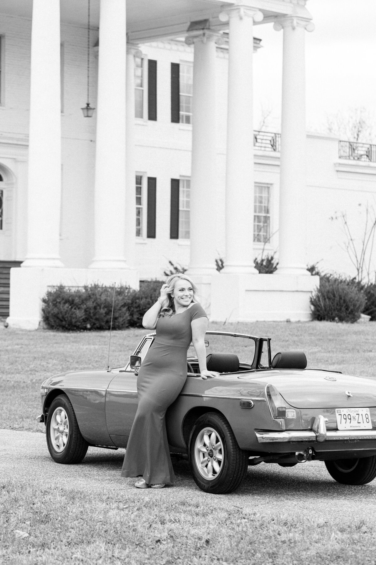 Vintage-Car-Engagement-Photos-DC-Maryland-Silver-Orchard-Creative_0040