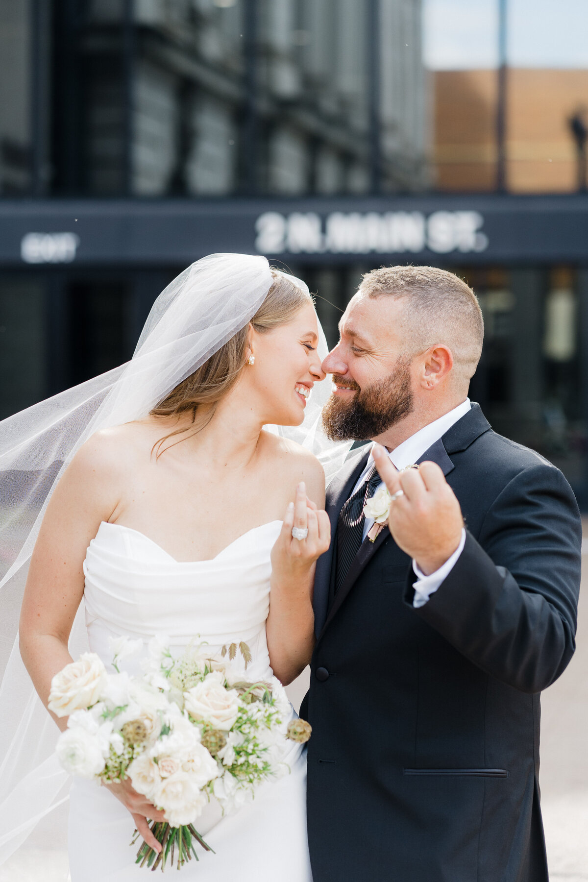 pittsburgh-elopement-ring-photo