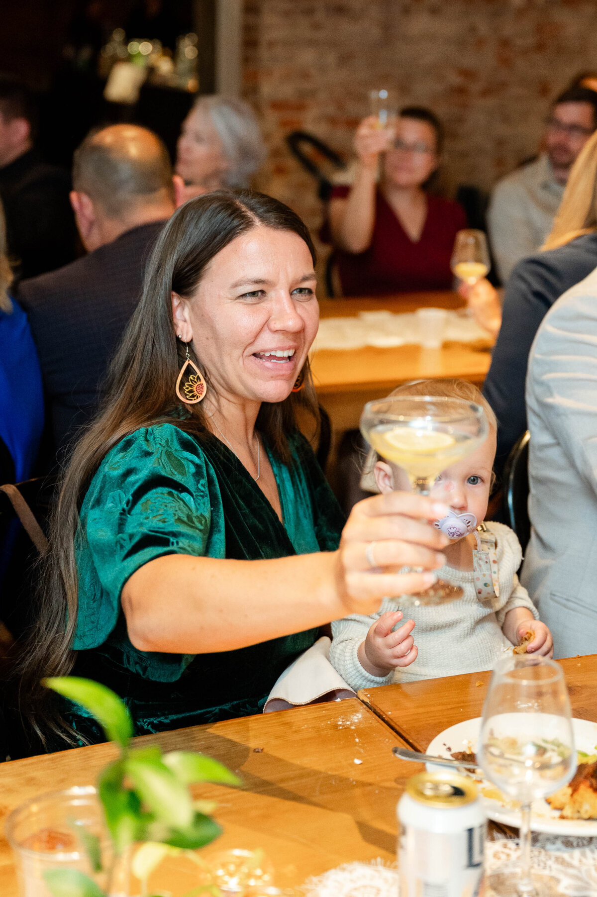 elizabeth-andrew-st-thomas-more-catholic-wedding-photo-41