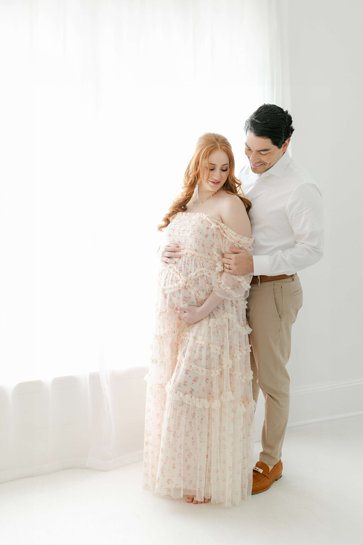 Houston-maternity-photographer-in-studio-9