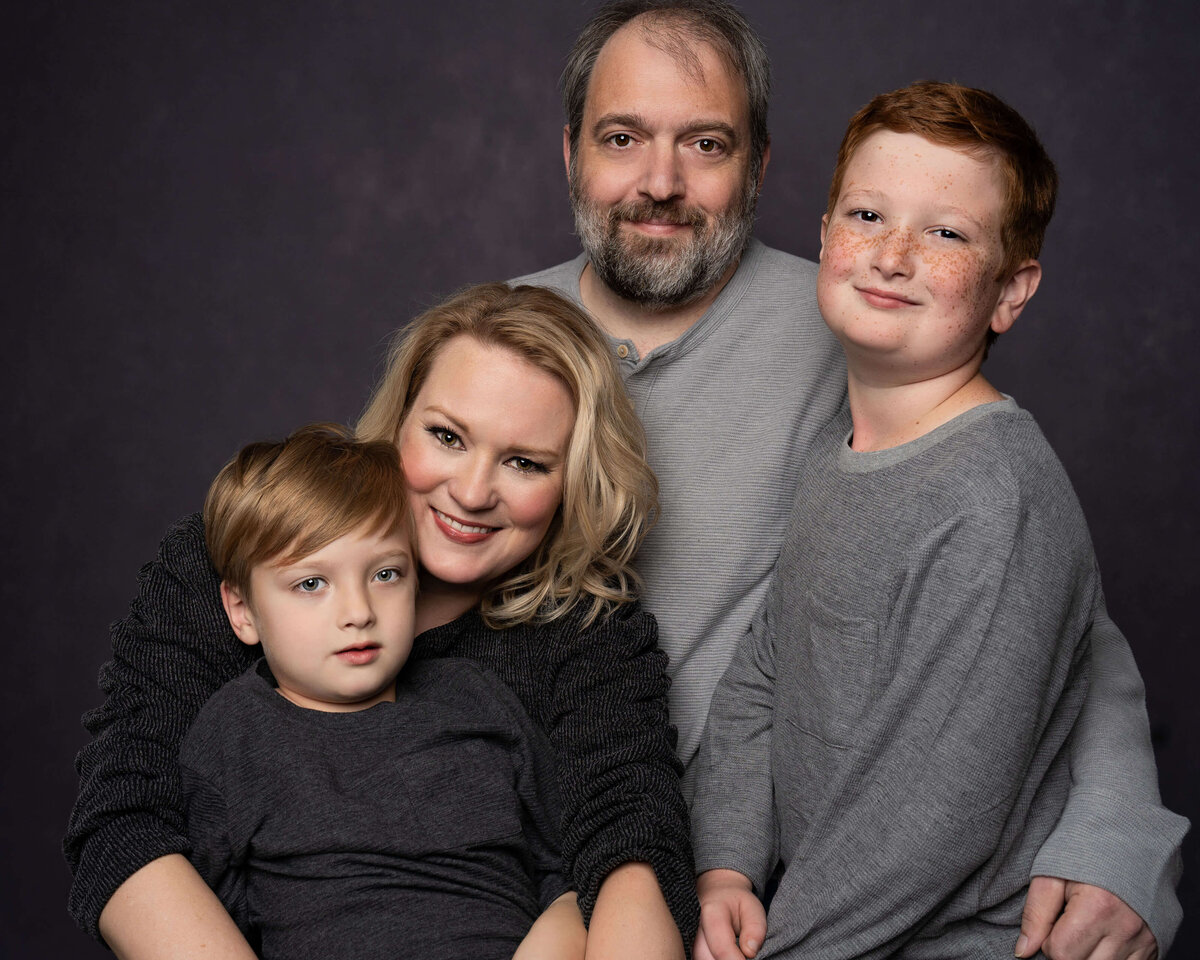 studio-family-photographer-birimgham-alabama-the-picture-house-000